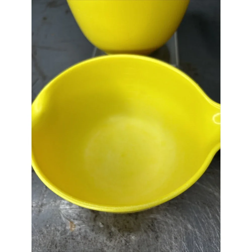 Pair Of Vintage Rubbermaid Yellow Grip Mix Batter Bowls #2663 #3004 Baking